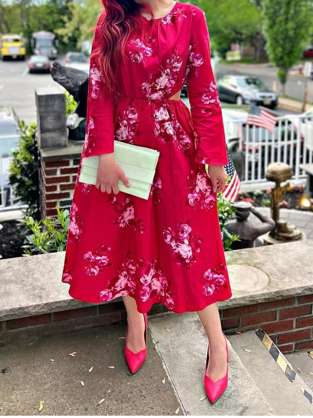 Chic Long Sleeve Floral Dress in Vibrant Pink